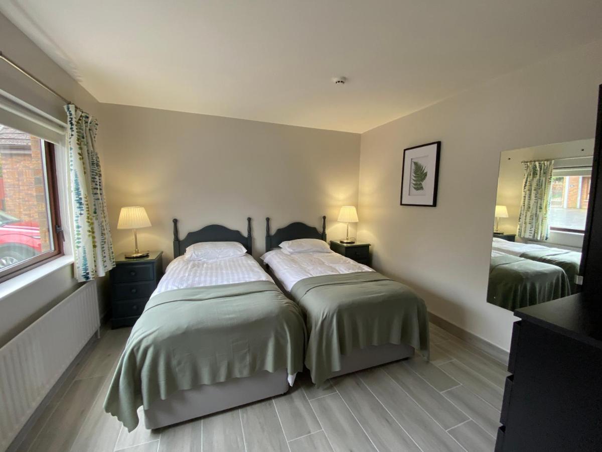 Tullybay Holiday Homes Esterno foto