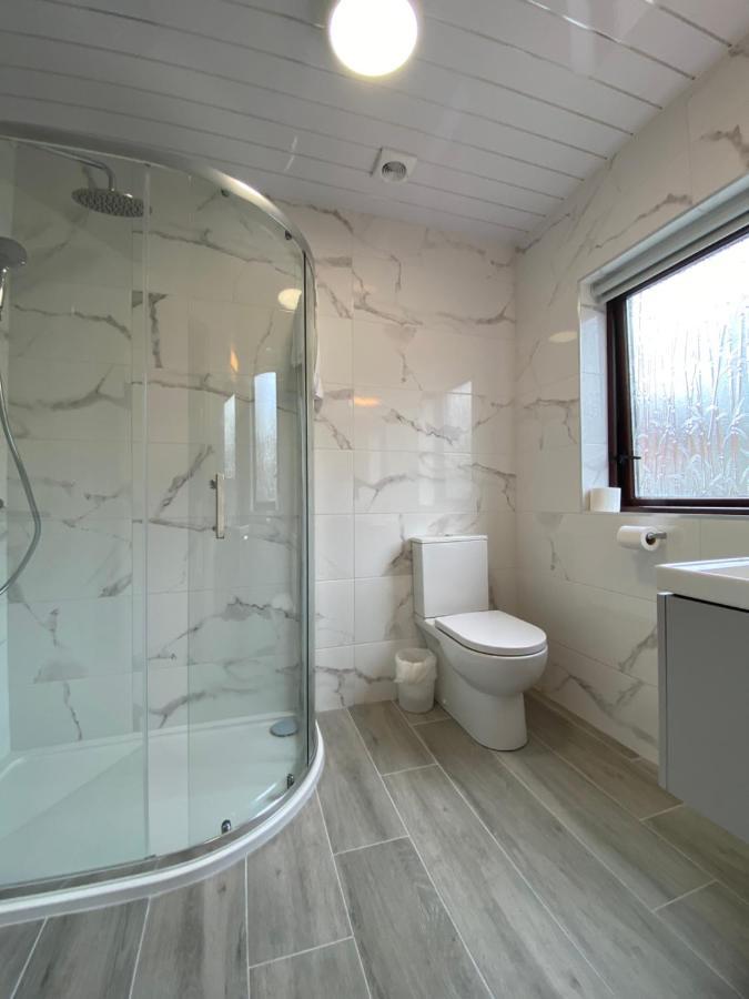 Tullybay Holiday Homes Esterno foto