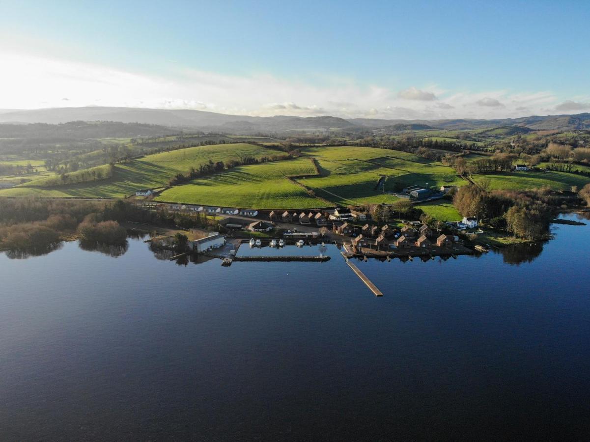 Tullybay Holiday Homes Esterno foto